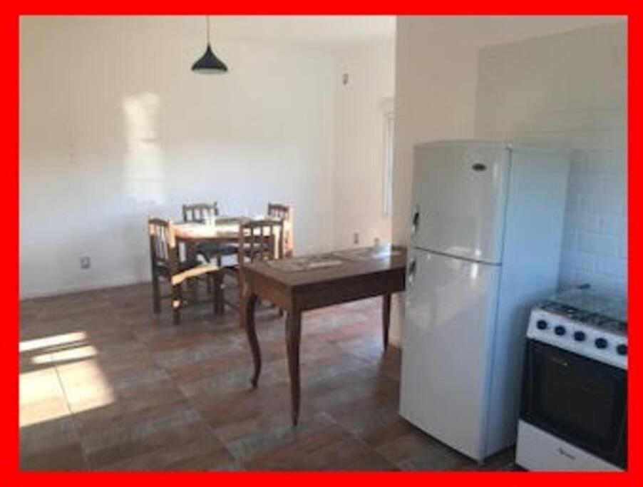 Comoda Casa Con Jardin En Colonia Del Sacramento Eksteriør bilde