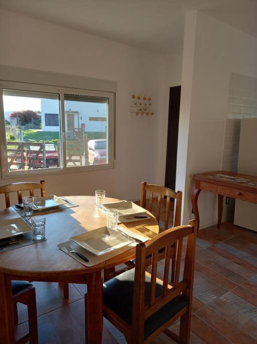 Comoda Casa Con Jardin En Colonia Del Sacramento Eksteriør bilde